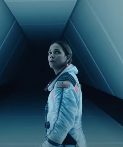 Moonfall 2022 Halle BerryWhite Puffer Jacket