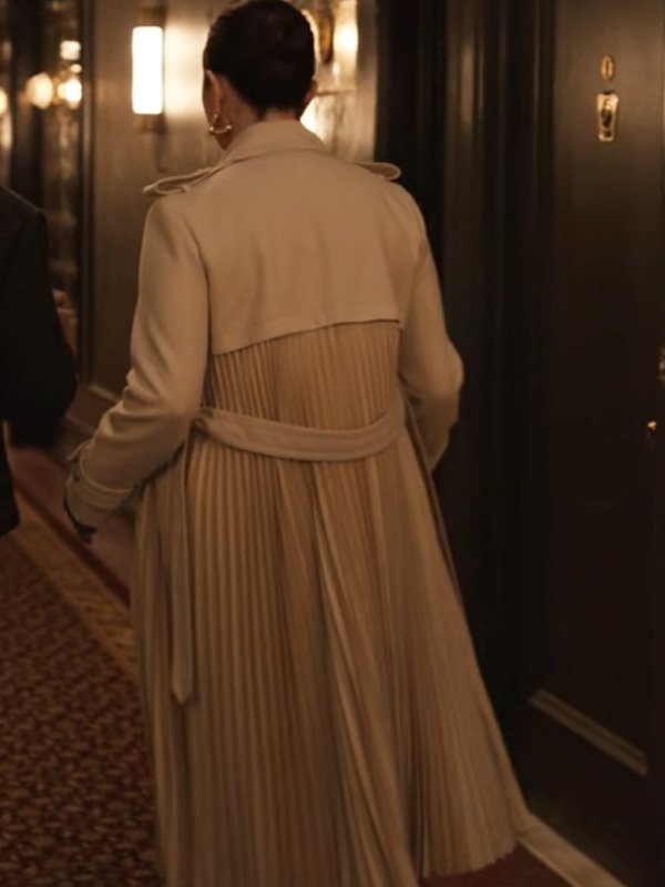 TV Series Only Murders In The Building 2024 Mabel Mora Beige Trench Coat Only Murders In The Building S04 Selena Gomez Trench Coat