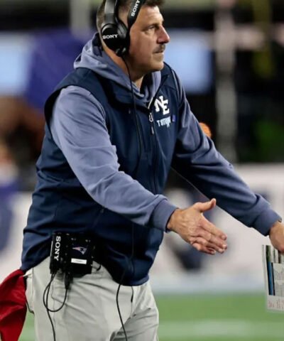 Coach Mike Vrabel Patriots T Strong Vest